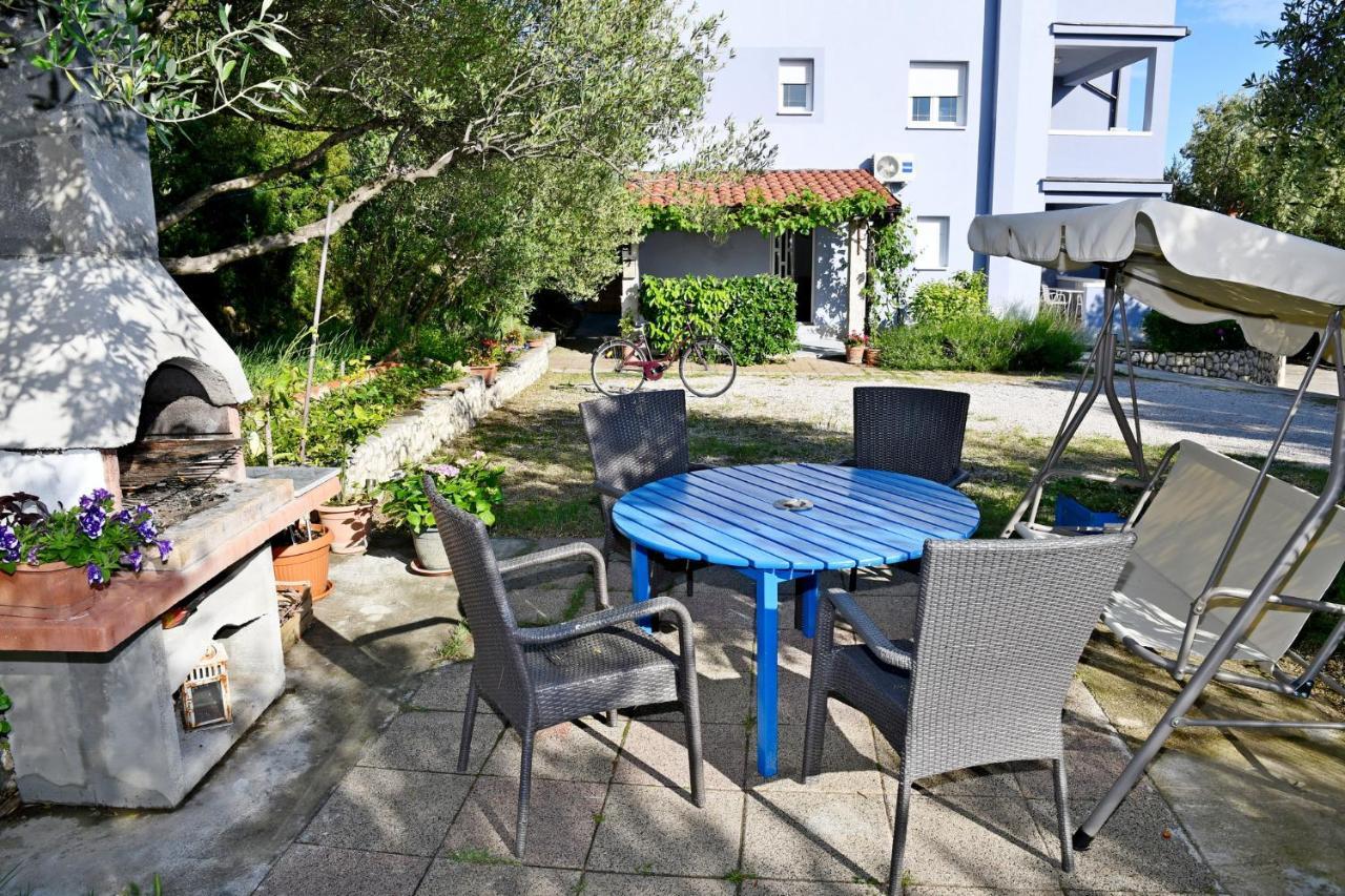Apartmani Novotny Plavi Banjol 외부 사진
