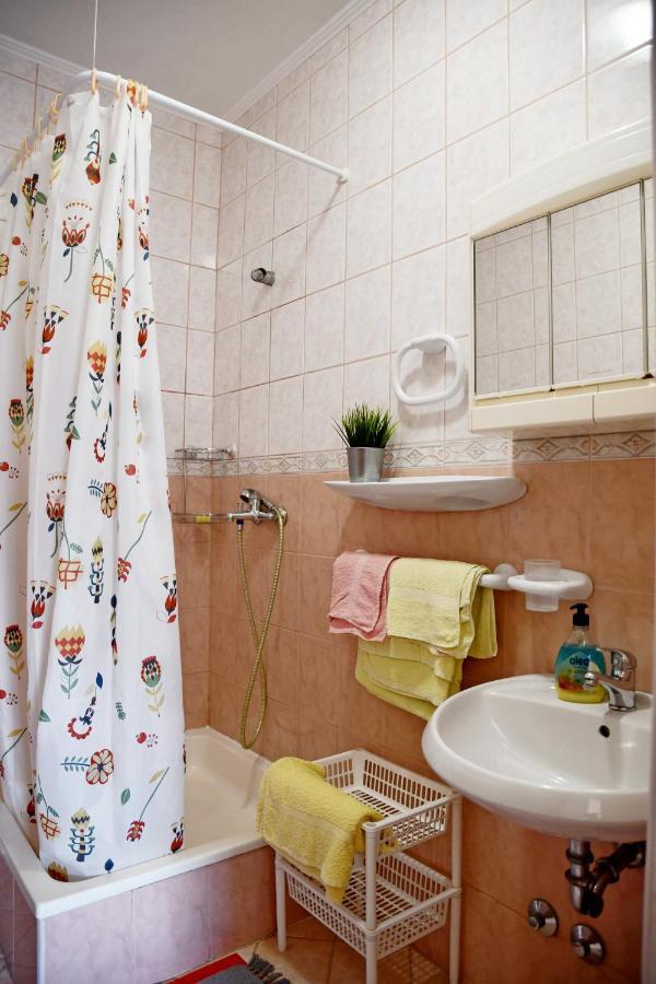 Apartmani Novotny Plavi Banjol 외부 사진